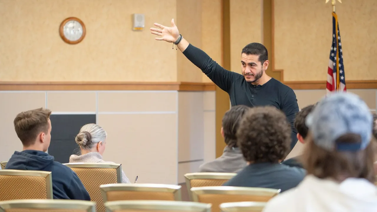 Abdul El-Sayed meet-and-greet by Conlan Houston 10