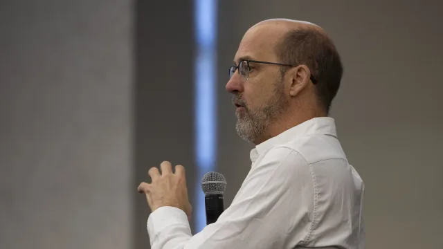 Anthony Edwards 181029-F-VX890-1024