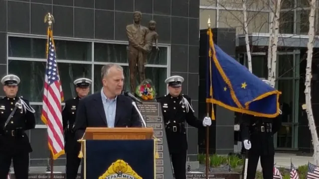 Dan Sullivan - Alaska Police Memorial Day 2019 b 02