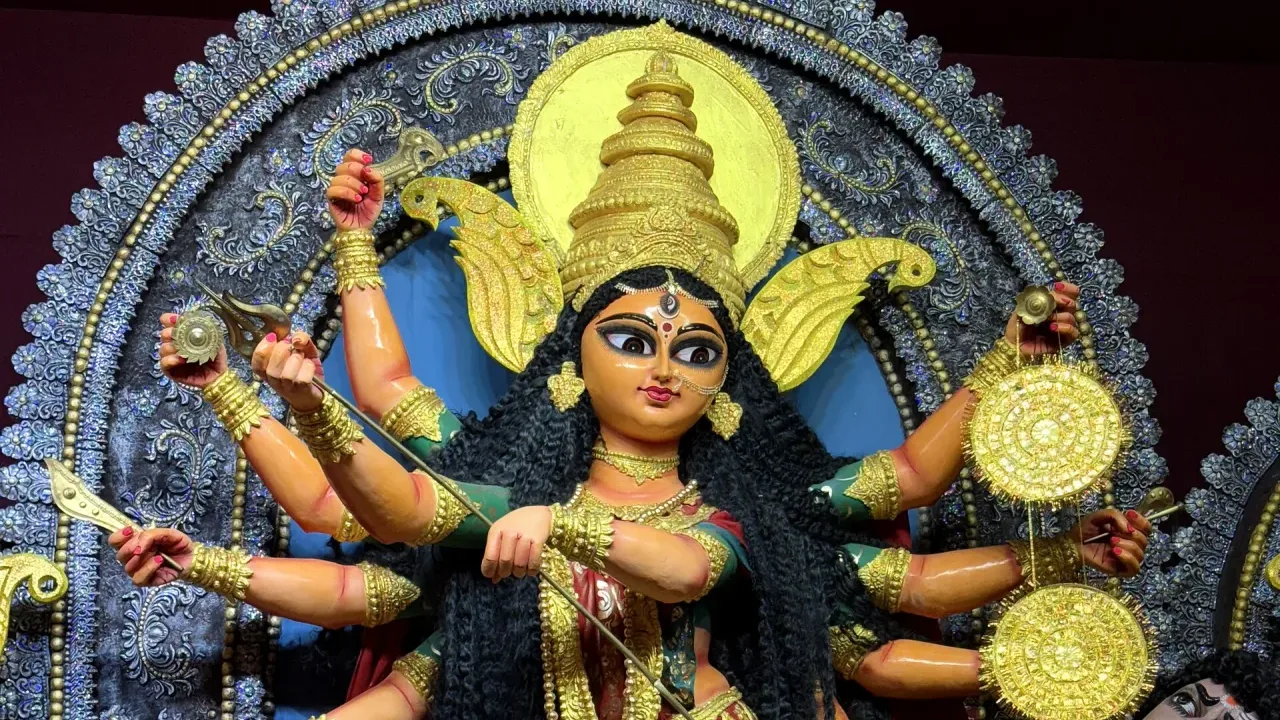 Durga Puja Festival - Kolkata October 2025
