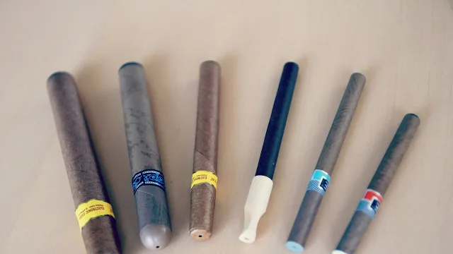 E-Cigarette-E-Cigar-E-Cigarillo-E-Black-E-Clove-Electronic Cigarette-E-Cigs-E-Liquid-Vaping