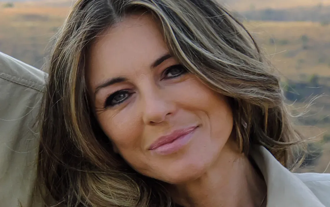 Richard Boddington and Elizabeth Hurley on set in South Africa