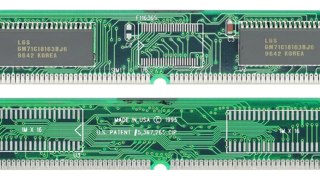 Generic F11636S FPMED0 4M AF2902 Memory Card RAM; Chip Manufacturer LG Semiconductor.