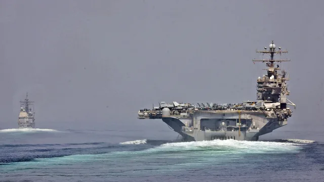 Flickr - Official U.S. Navy Imagery - U.S. Navy ships transit the Strait of Hormuz.