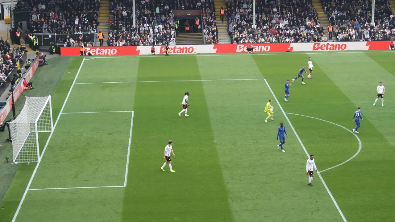 The ongoing match between Fulham and Chelsea.