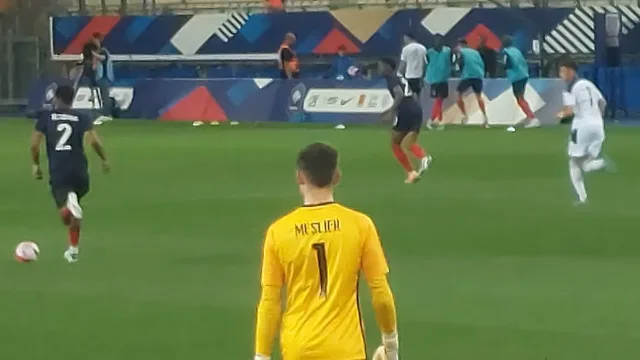 Illan Meslier, le 2 juin 2022, lors du match France U21-Serbie U21 au Stade des Alpes de Grenoble.