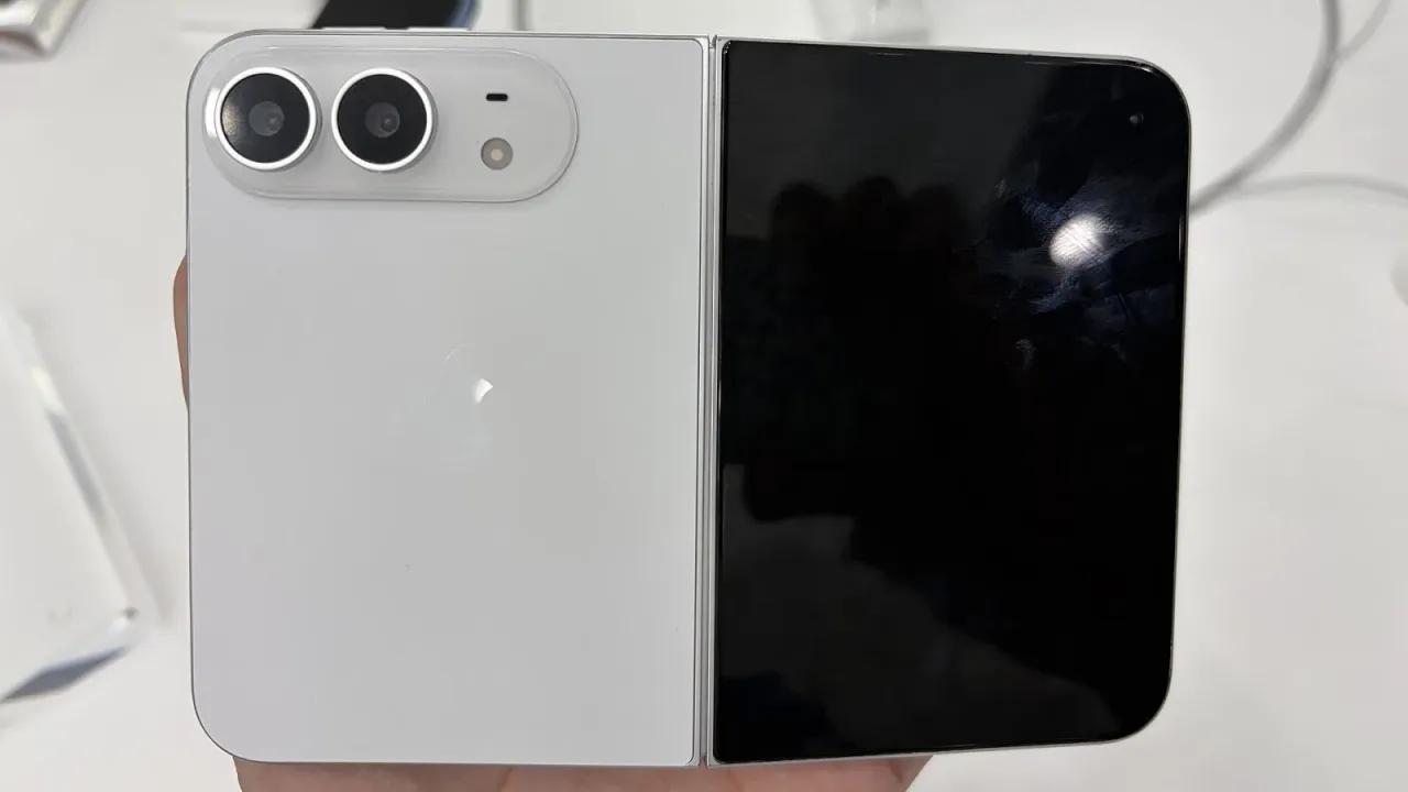 iPhone Duo fold rear