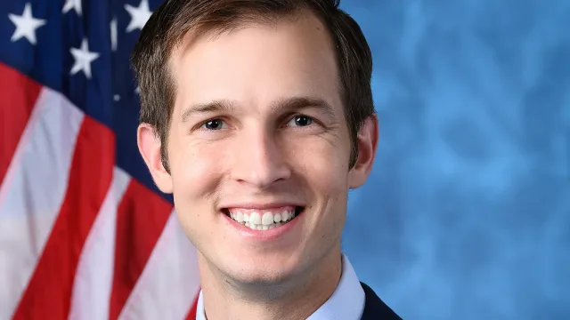 Jake Auchincloss, 117th Congress portrait