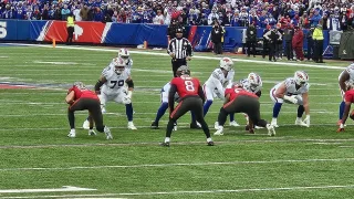 Josh Allen leads the Bills offense into the red zone against the Buccaneers defense in 2025