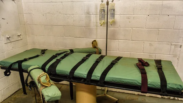 Lethal injection table