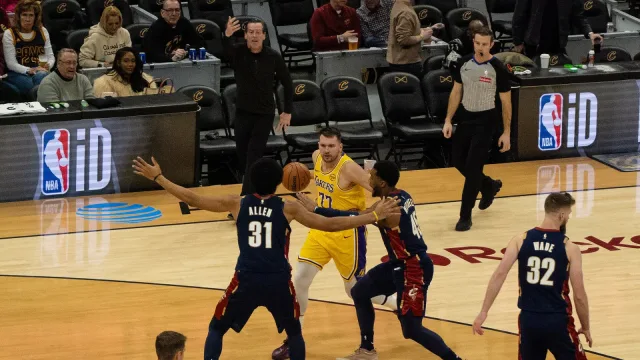 Luka Doncic Lakers Jarrett Allen Donovan Mitchell Cavaliers Jan 2026