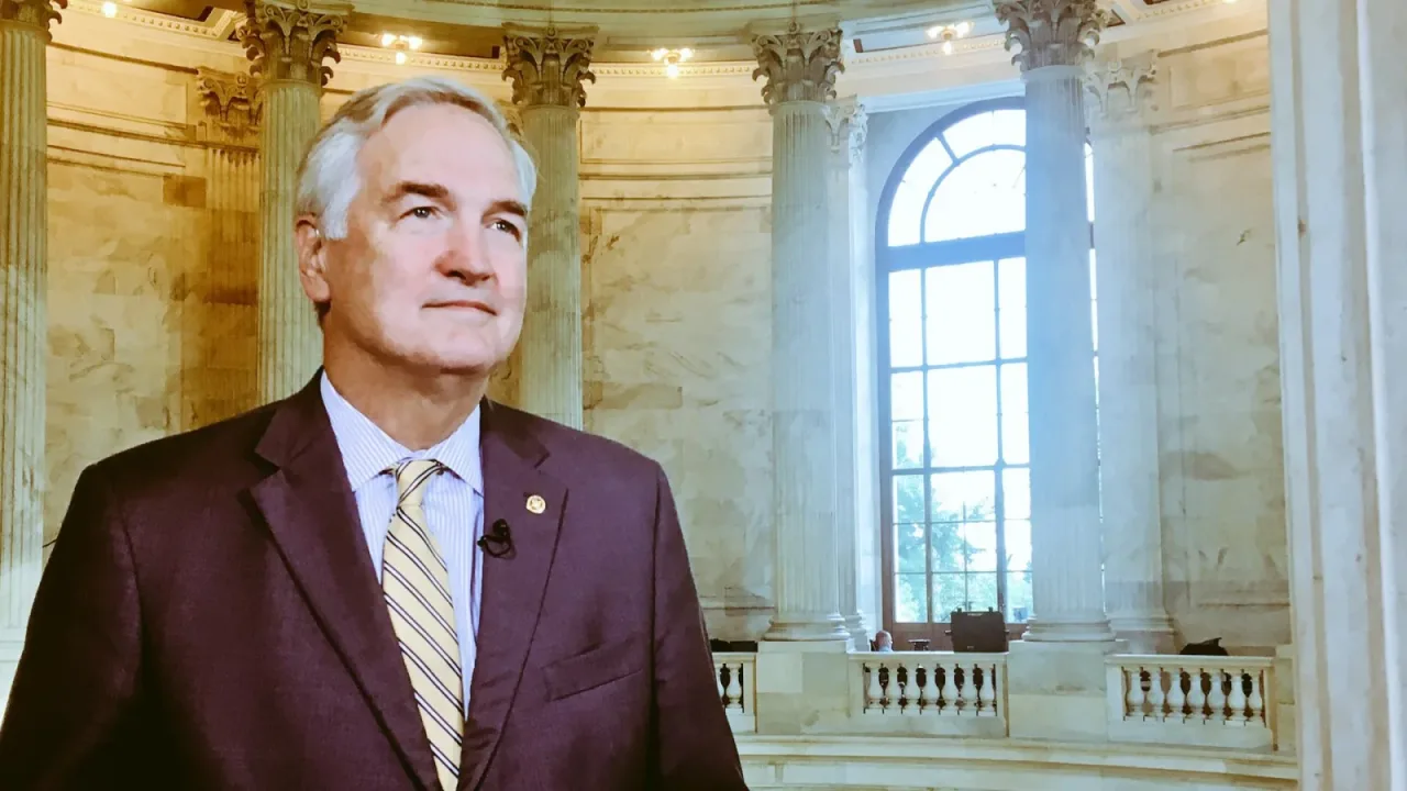 Luther Strange talking to Lou Dobbs about healthcare, Karen Handel's victory in GA's 6th special election, tax reform, and D…