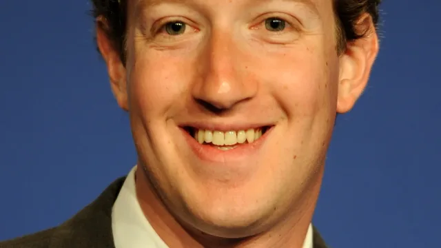 Mark Zuckerberg at the 37th G8 Summit in Deauville 018 v1