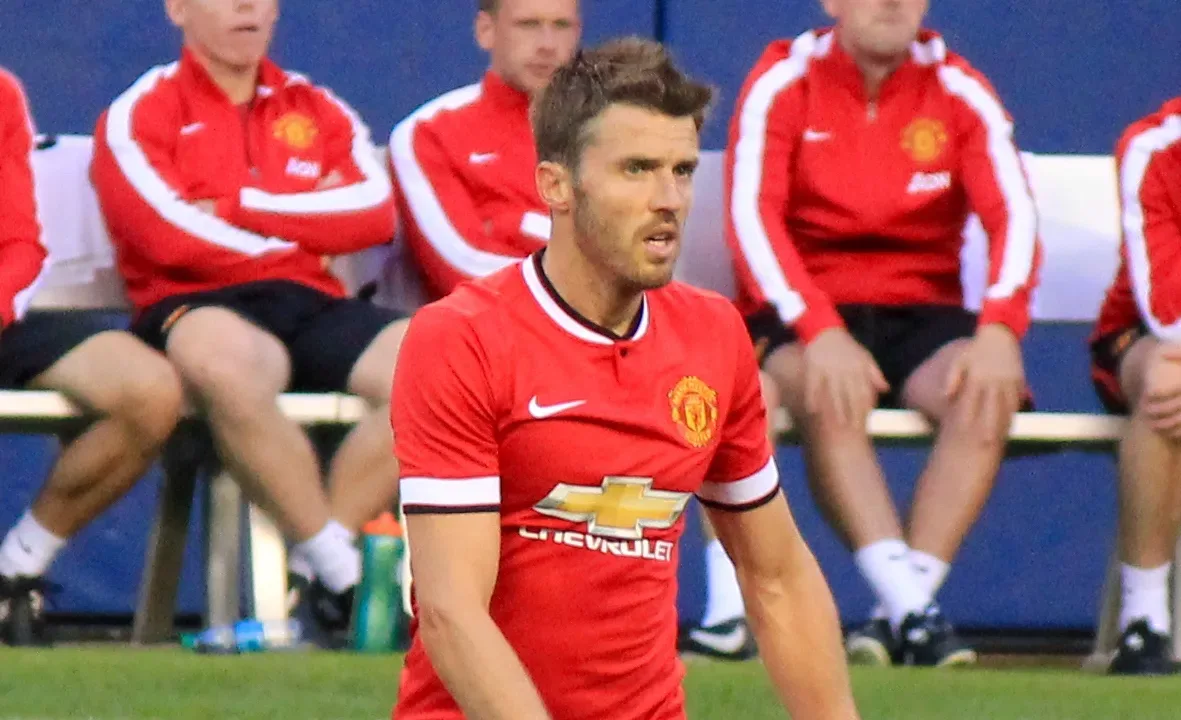 Michael Carrick playing for Manchester United in pre-season friendly against Club America