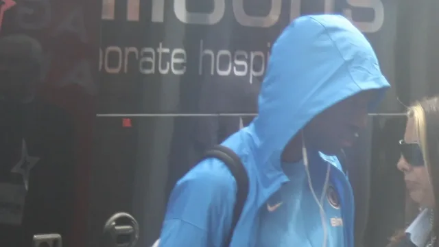 Nicolas Jackson arriving at Craven Cottage prior to the Premier League match between Fulham and Chelsea on 20 April 2025.