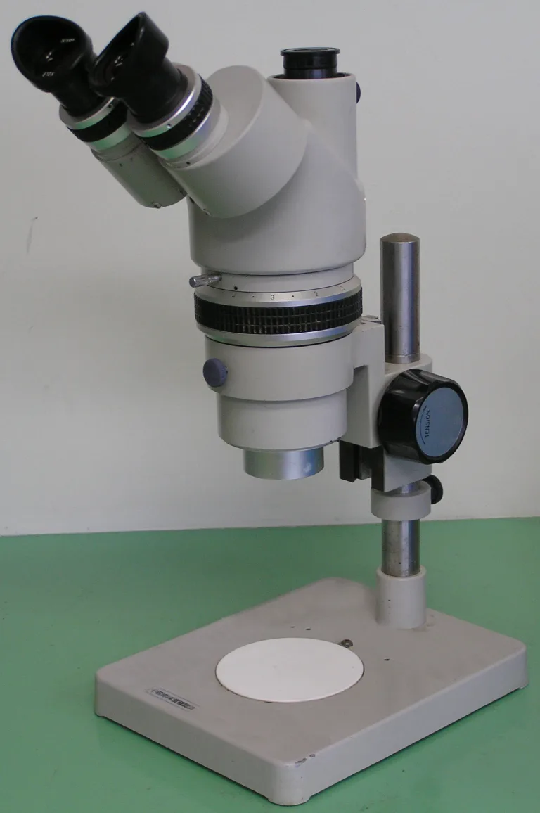 typical optical stereo microscope for academic use in 1980-1990s,Nikon SMZ-10
