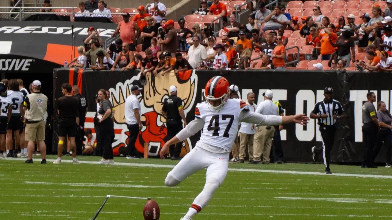 Preseason 2025 Browns vs Rams - Andre Szmyt