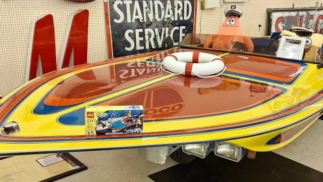 Rodz & Bodz Movie Car Museum auction, Custom Built SpongeBob 1970 Jet Boat