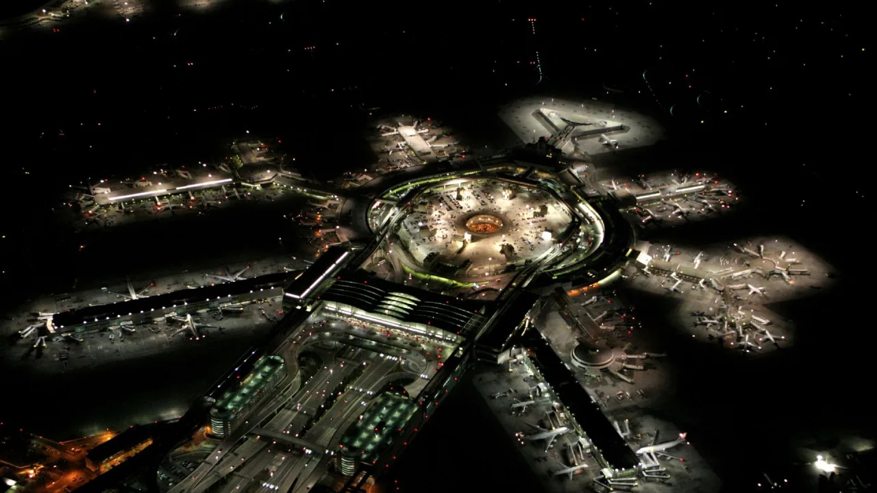 San Francisco Airport (SFO) at night.