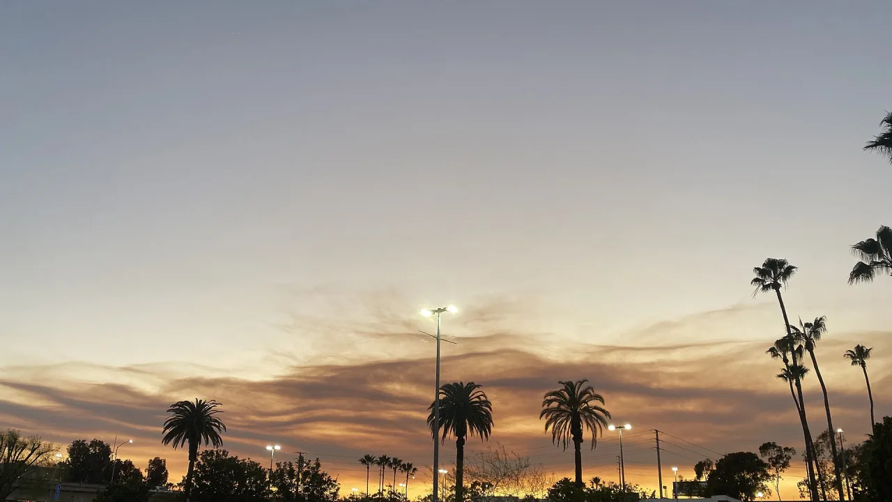 Smoke plume from over west Los Angeles at sunset 2025-01-10