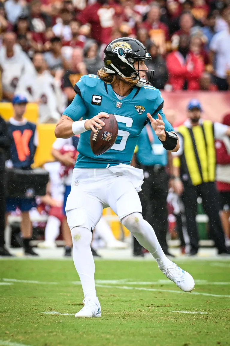 Trevor Lawrence Commanders vs Jaguars SEP2022