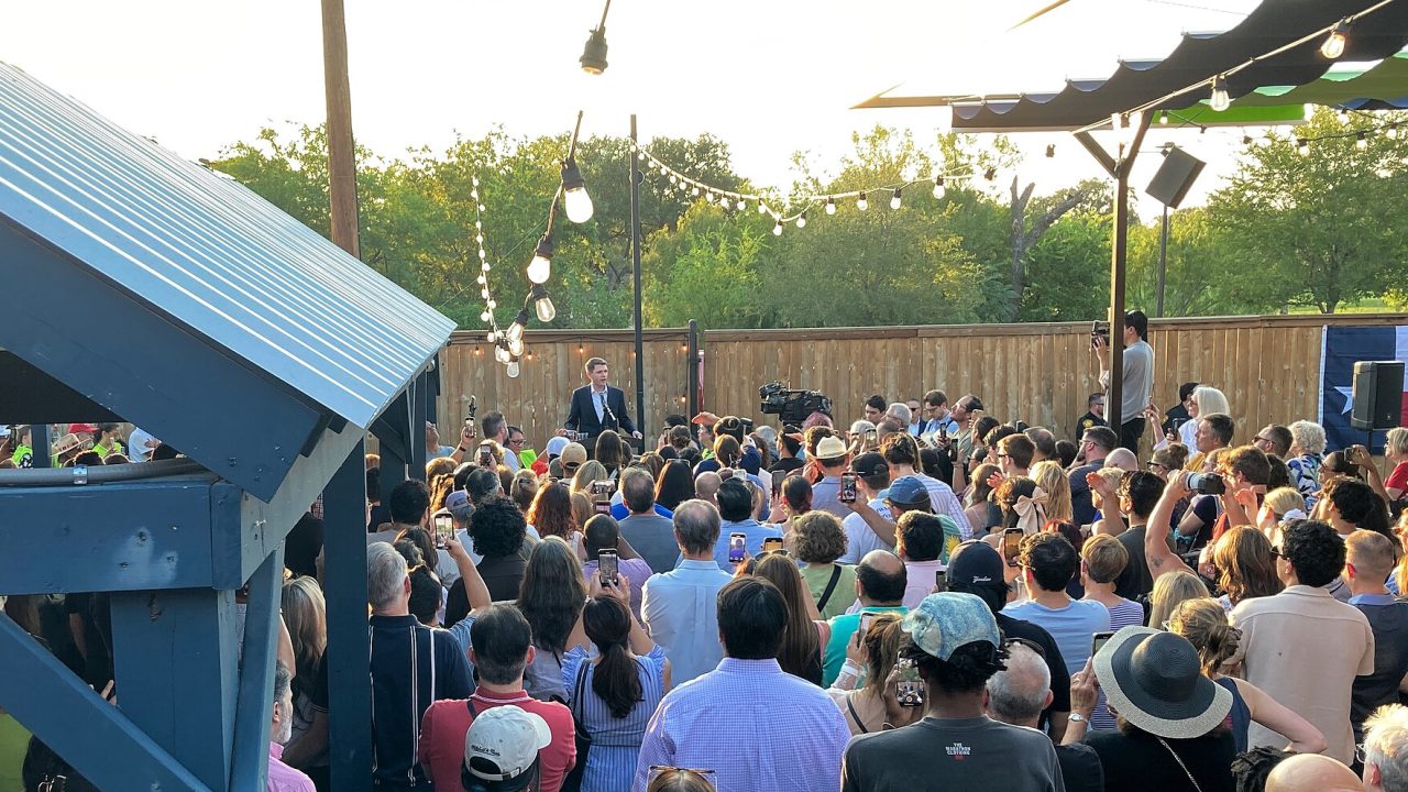 ¡Viva Democracy! Awesome turnout last night at the James Talarico Rally at The Backyard.