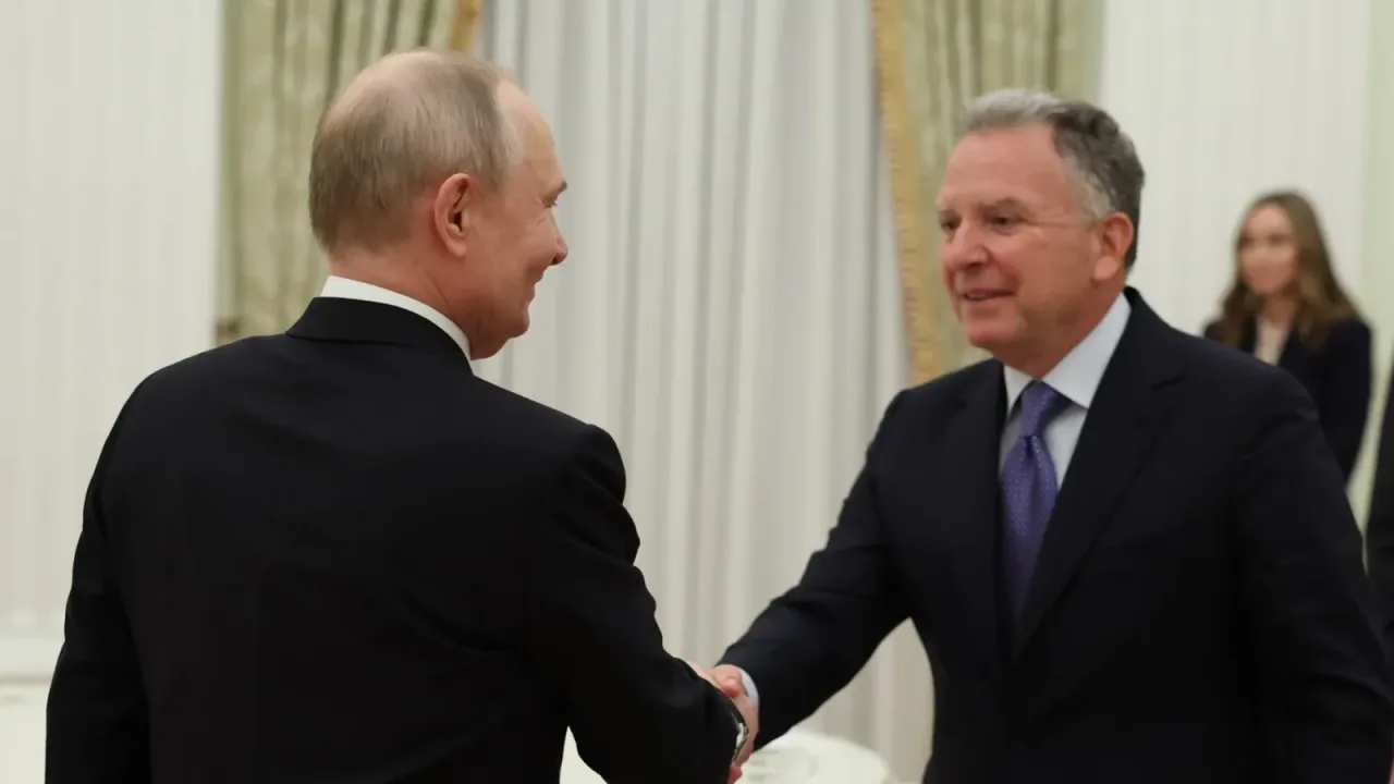 Russian President Vladimir Putin shakes hands with US President’s Special Envoy Steve Witkoff