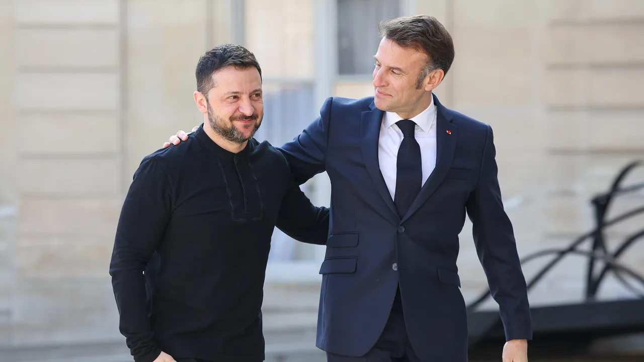 Volodymyr Zelenskyy & Emmanuel Macron - Paris, France 2025
